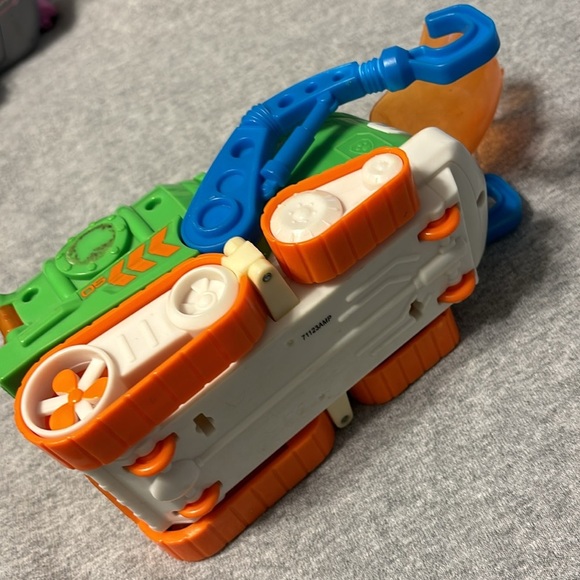 Spin Master Paw Patrol Rocky Transforming Sea Patrol Scuba Recycle Green Vehicle - Picture 4 of 8